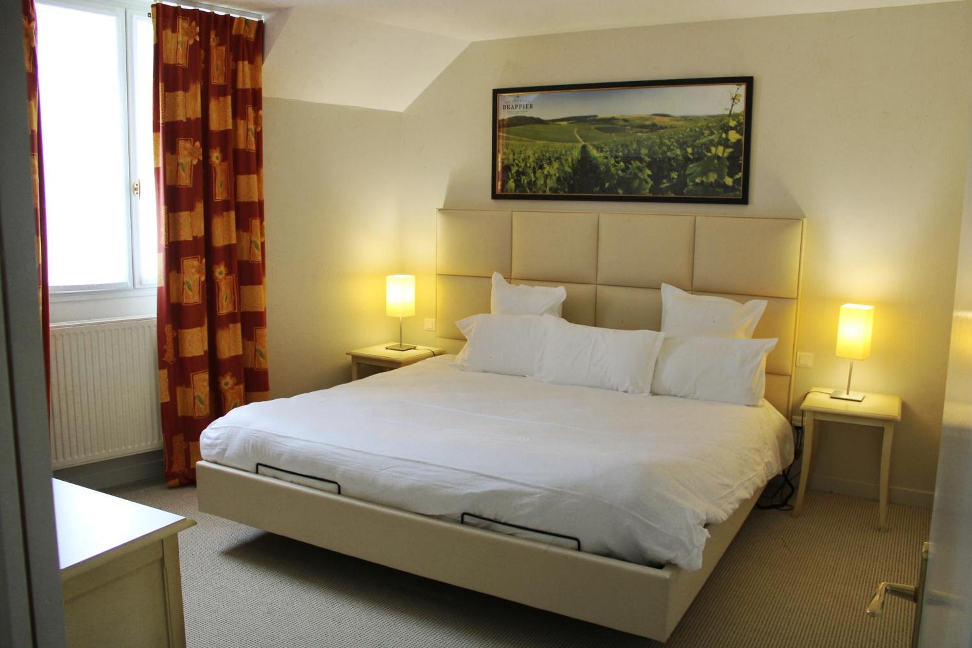 Auberge Du Lac, Sure Hotel Collection By Best Western Мениль-Сен-Пер Экстерьер фото