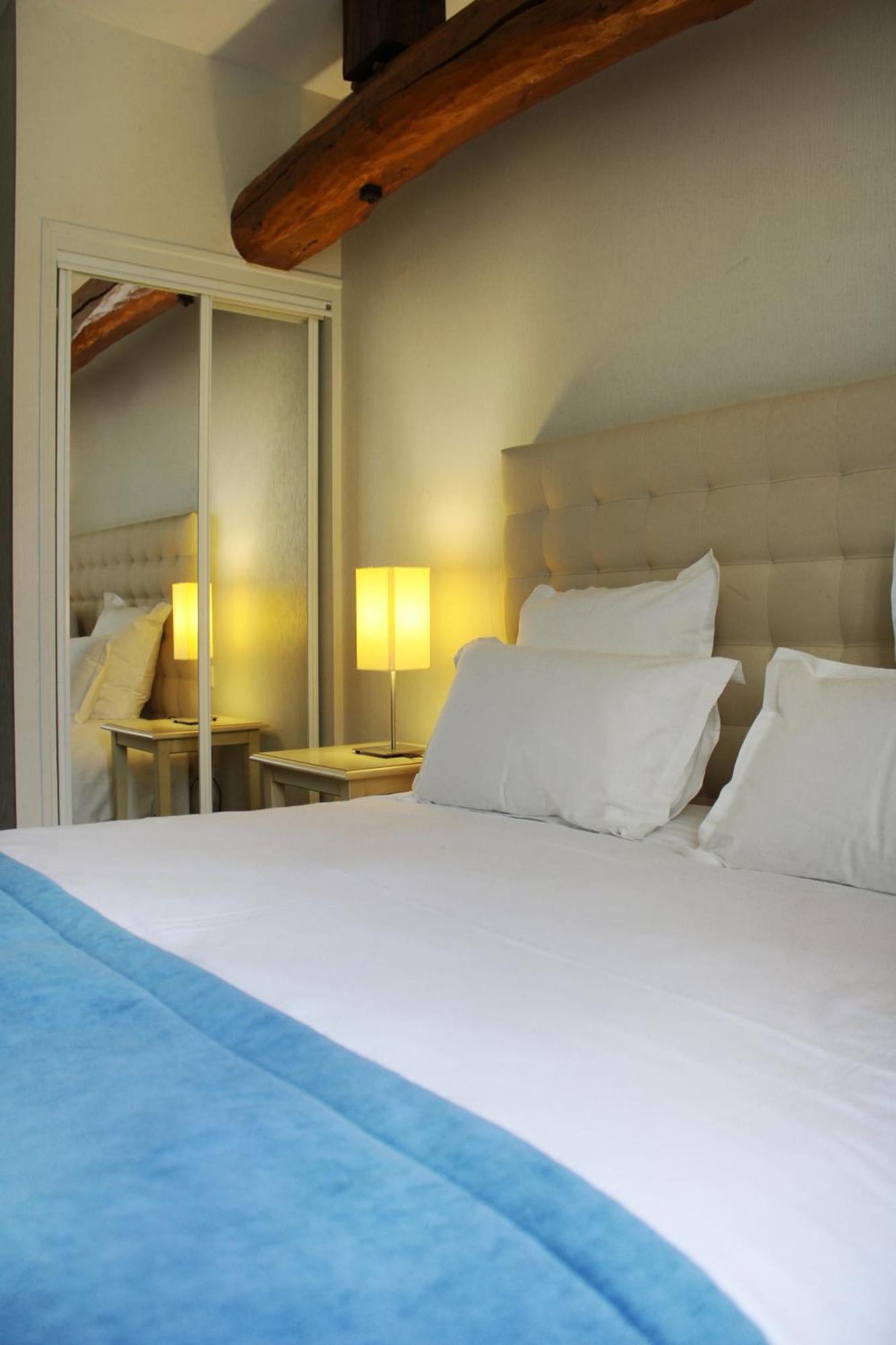 Auberge Du Lac, Sure Hotel Collection By Best Western Мениль-Сен-Пер Экстерьер фото